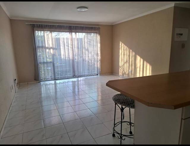 2 BEDROOM TOWNHOUSE FOR SALE IN BEDFORD GARDENS